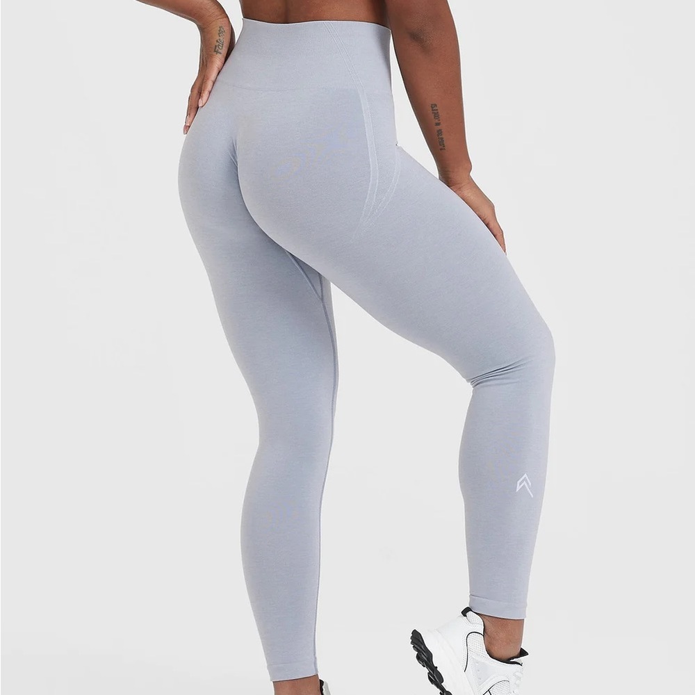NWT Oner Active Leggings Effortless Leggings in Metal Gray. never worn